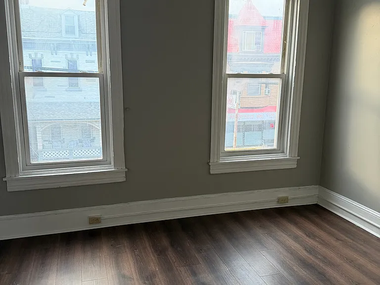 1222 Greenwich St — Photo 7