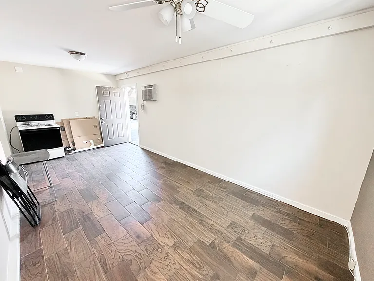 800 Arcadia Ave — Photo 5