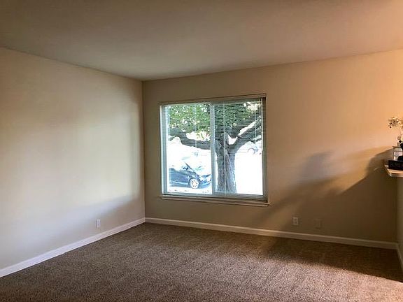 5th image of 240 Di Salvo Ave APT 2