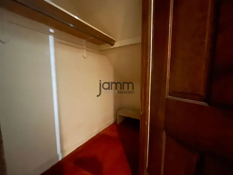 1695 Glenmont Loft — Photo 9