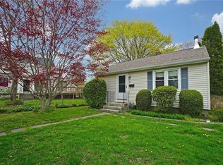 48 Whitwell Ave, Newport, RI 02840