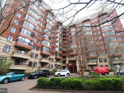 2400 Clarendon Blvd APT 615, Arlington, VA, 22201