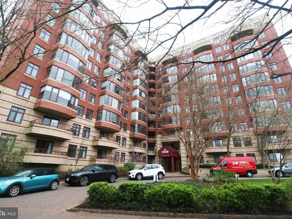 2400 Clarendon Blvd APT 615, Arlington, VA 22201