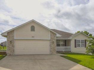 805 Derby St, Raymore, MO 64083