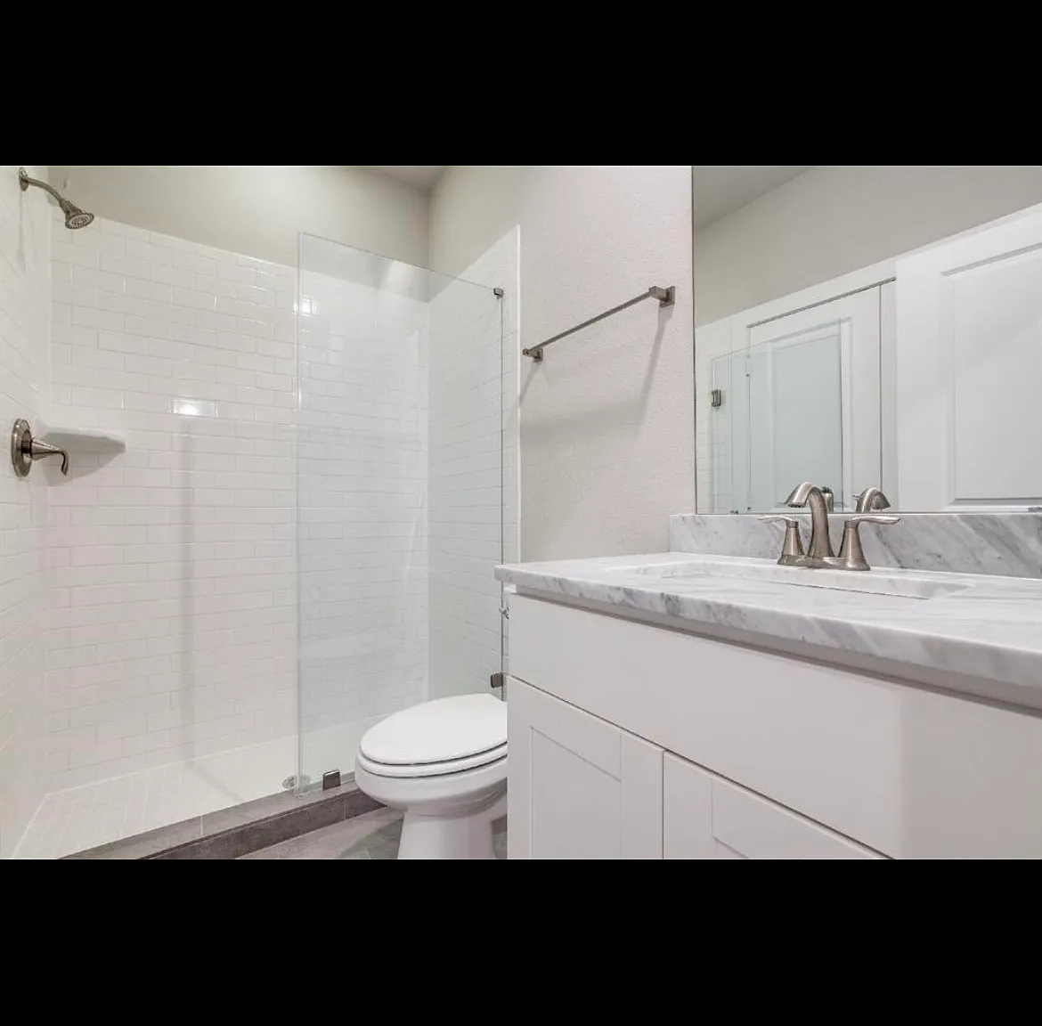 1 bed, $1,000 — Photo 4