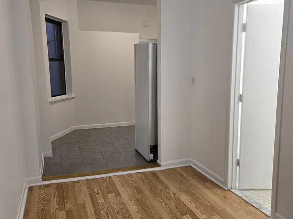 1372 1st Ave APT 2D, New York, NY 10021