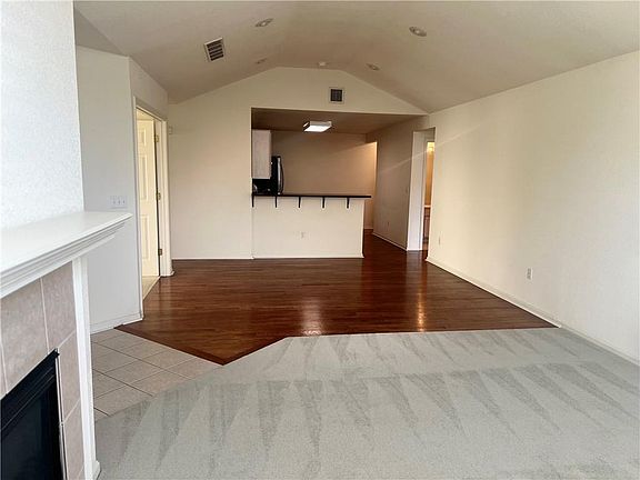 5th image of 6110 NE Kensington Dr
