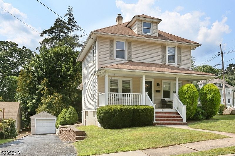 93 Vreeland Ave, Midland Park, NJ 07432 Zillow