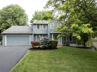 104 Turquoise Trl, Syracuse, NY 13219