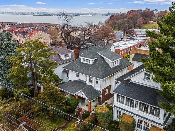 115-21 9th Ave, College Point, NY 11356