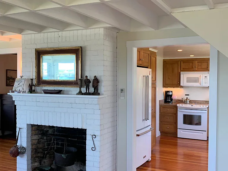 Living Room with decorative fireplace