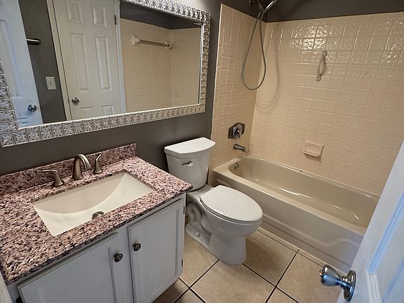 5th image of 935 Birmingham Ct APT 101