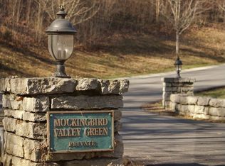 1420 Mockingbird Valley Grn, Louisville, KY 40207