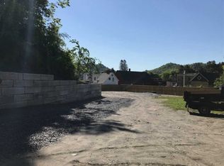 13 Hill St, Barre, VT 05641