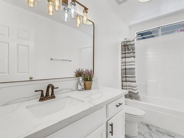 7642 Northrop Dr — Photo 63
