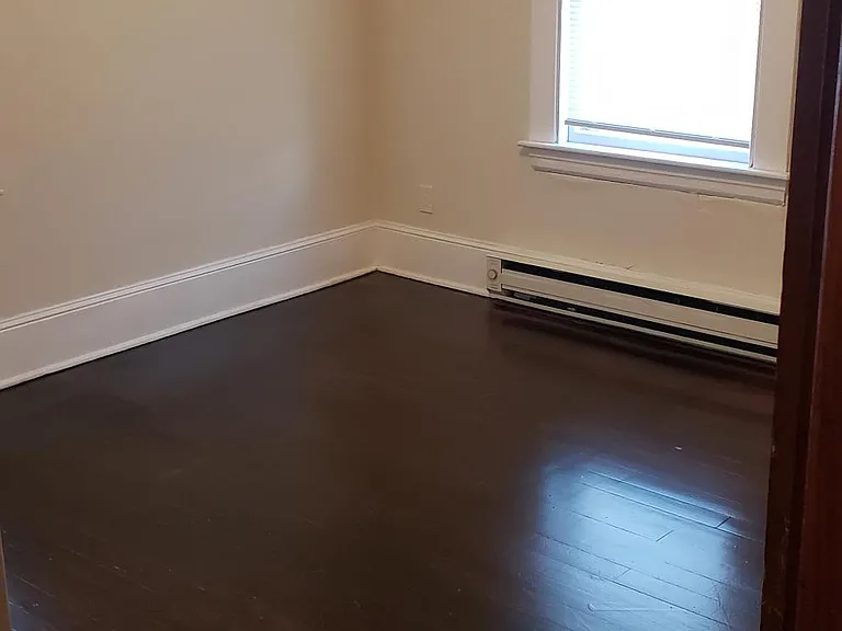 36 Roberts St #1L — Photo 6