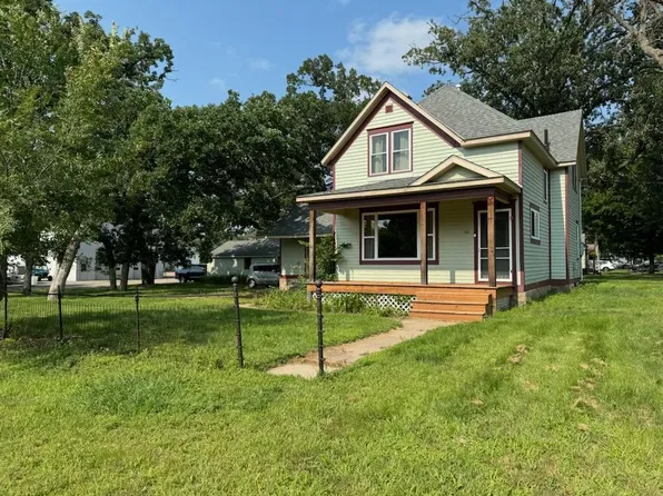 340 Cedar St, Rockville, MN 56369