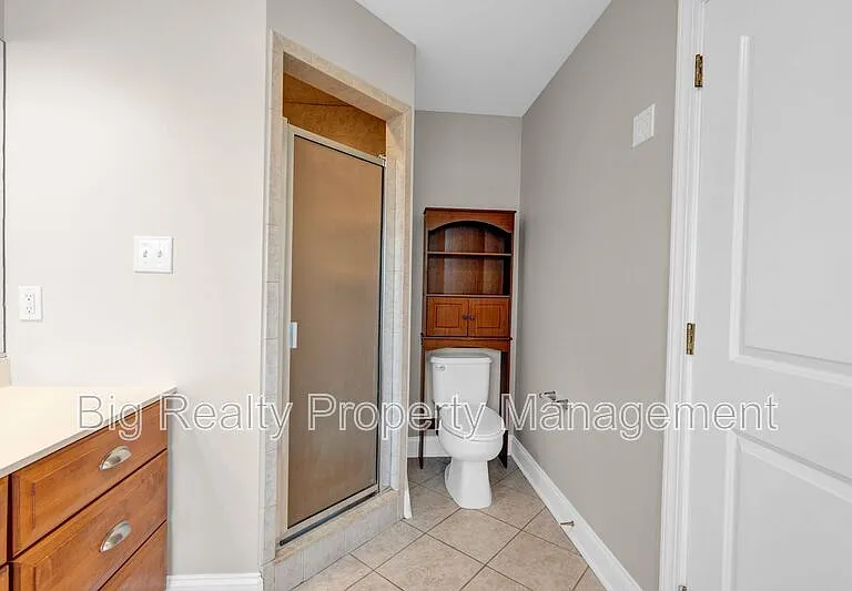 364 Prospect St — Photo 40
