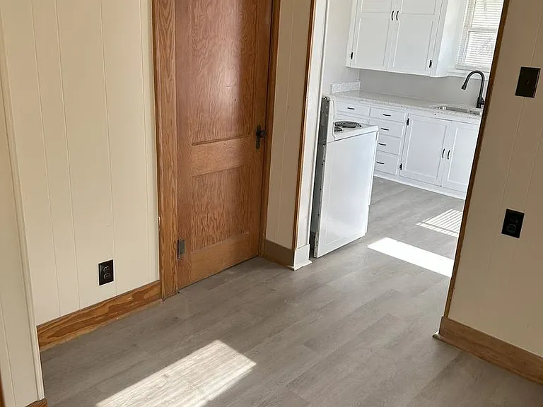 2080 SW Washburn Ave — Photo 23