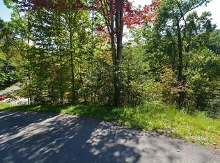 Beach Front Dr, Sevierville, TN 37876