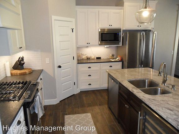 5th image of 16913 Madrid Cir