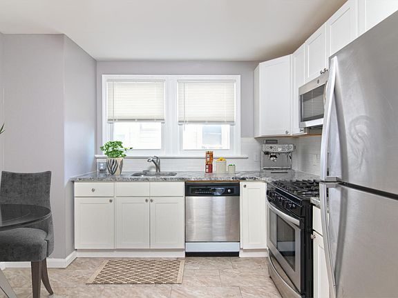 5th image of 10 Olive St #1