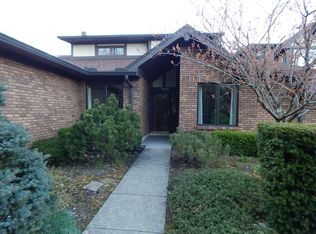 7033 Fallen Oak Trce, Dayton, OH 45459