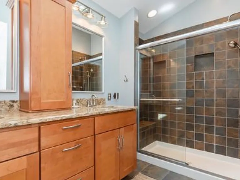 1214 S Potomac St — Photo 12