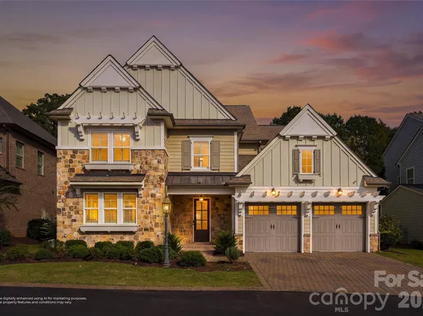 8916 Blakeney Dr, Charlotte, NC 28277