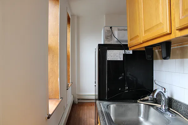 Rented by Block Real Estate Group | media 7