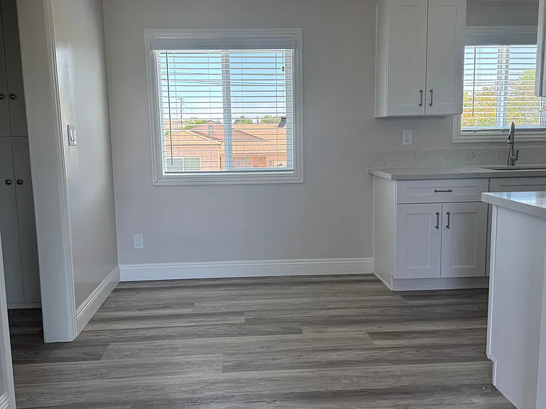 916 S Marguerita Ave #816-24 — Photo 9