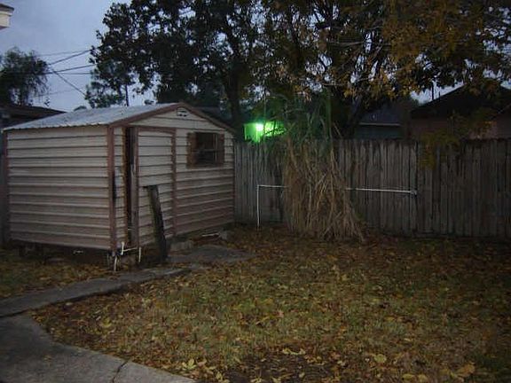 2nd image of 1541 Longley St