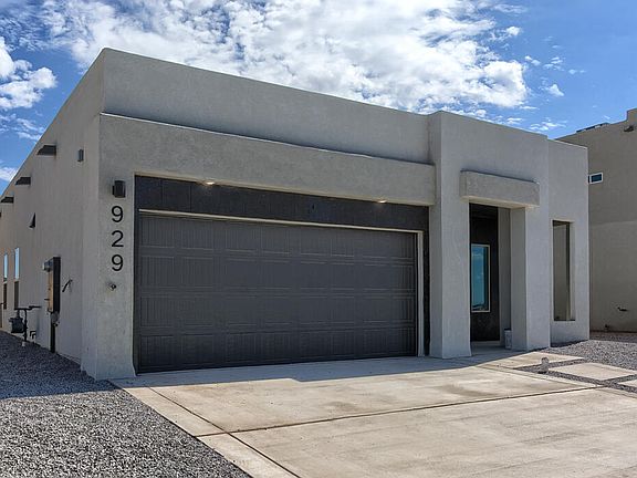 2nd image of 929 Desert Verbena Cir