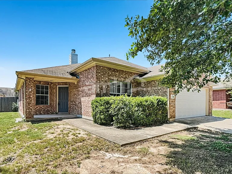 790 Goldenrod St — Photo 1