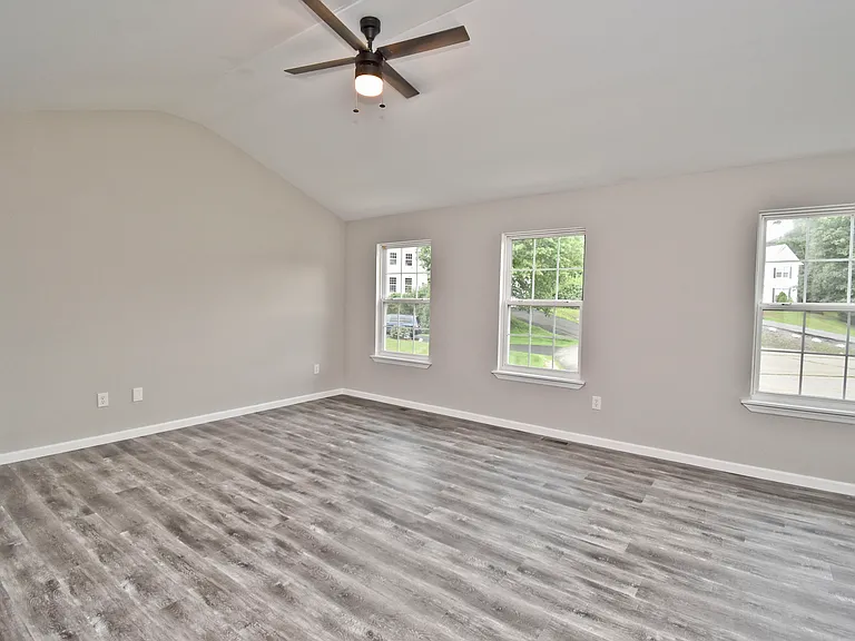 557 Marco Way — Photo 25