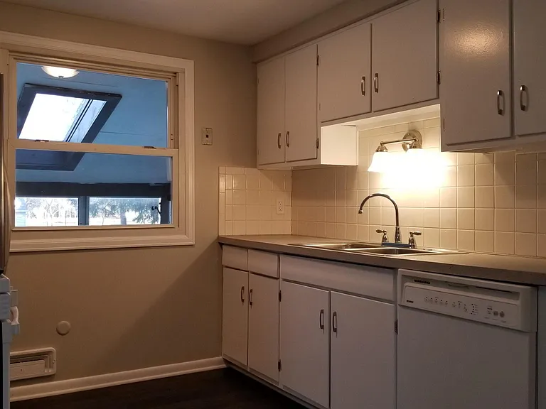 9525 Wehrle Dr #1 — Photo 8
