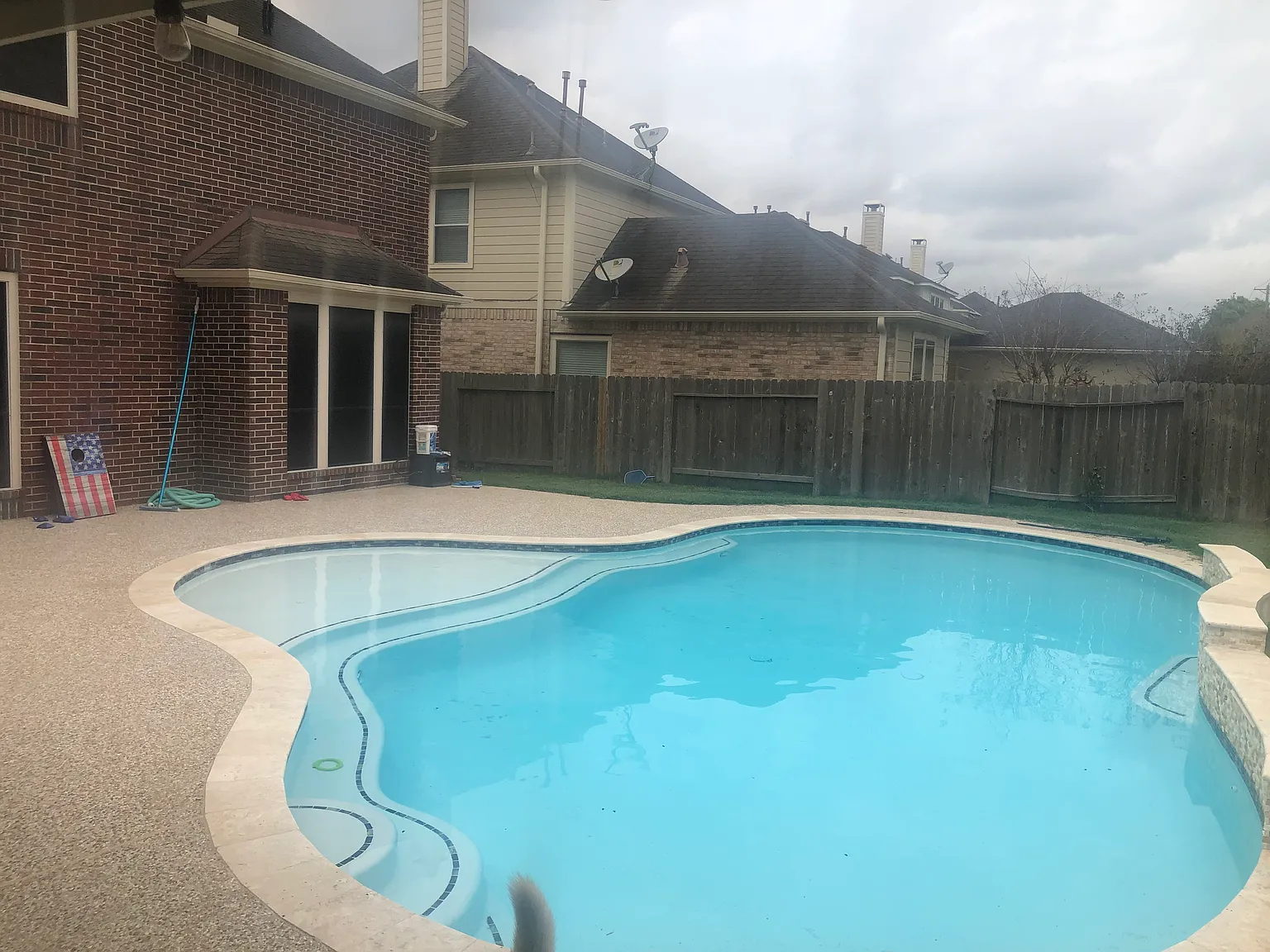 5 bed, 3910 sqft, $3,750 — Photo 2
