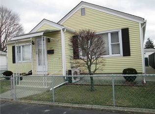 67 Charlotte St, North Providence, RI 02904