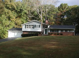 316 Sagewood Rd, Greenwood, SC 29646