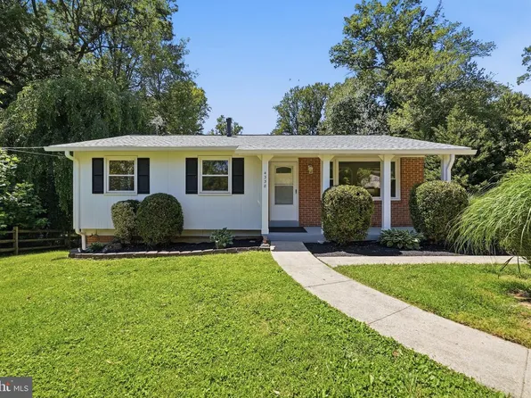 4338 Andes Dr, Fairfax, VA 22030