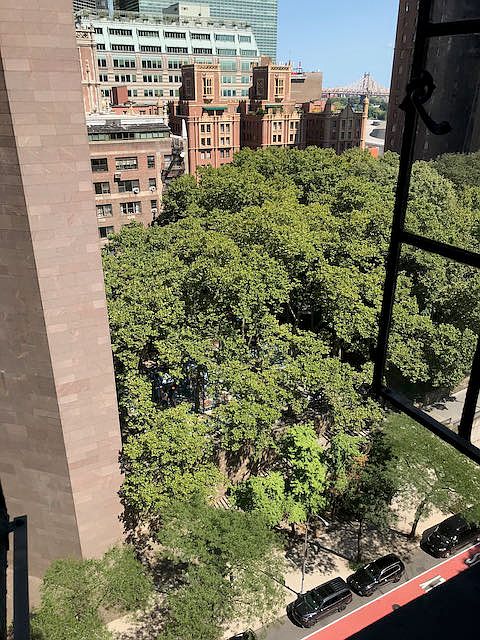 1st image of 320 E 42nd St APT 1303