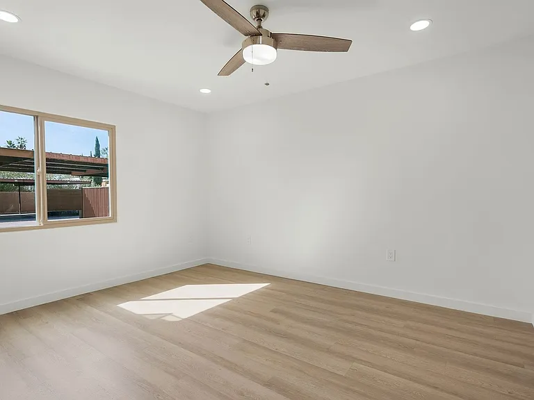 El Dorado Apartments — Photo 65