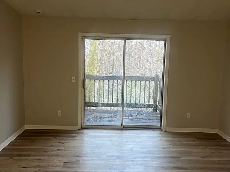 726 W Jefferson St — Photo 25