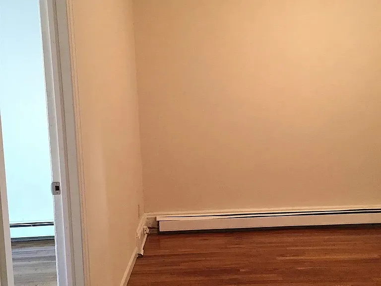 31 Van Nostrand Ave #A — Photo 8
