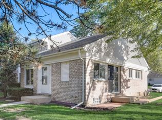 415 Colony Ct, Bolingbrook, IL