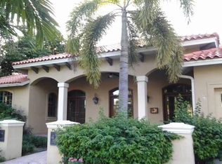 425 Lamara Way NE, Saint Petersburg, FL 33704