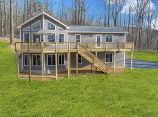 25 Cappy Rd, Linden, VA 22642