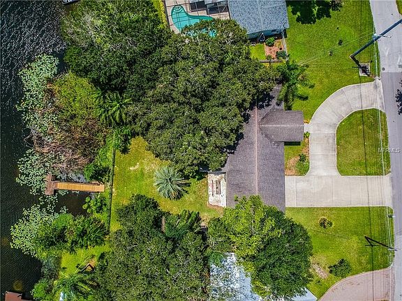 5th image of 1014 Eckles Dr