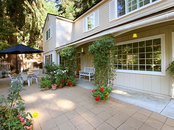 3rd image of 858 Highland Dr