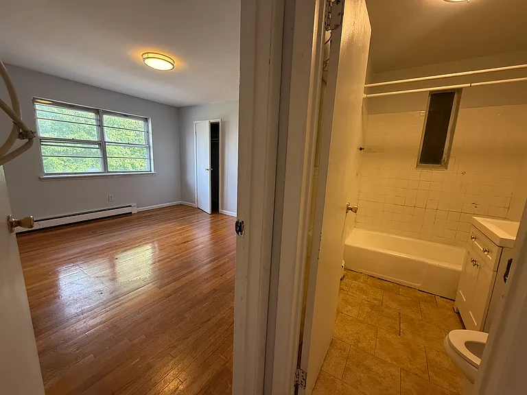 347 Aycrigg Ave #C10 — Photo 12